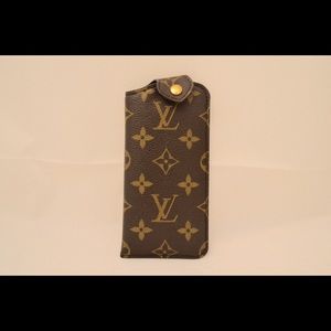 AUTHENTIC Louis Vuitton Sunglasses Case PM Size